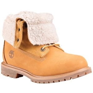 Timberland Teddy Fleece Fold-Over Boots (7M)